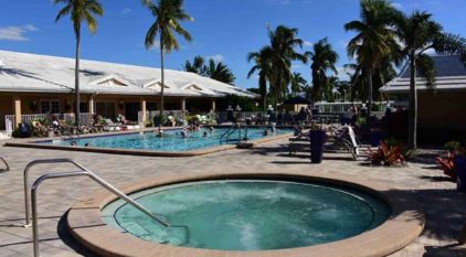 Jamaica-bay-spa-pool